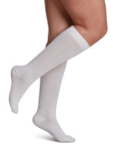 Load image into Gallery viewer, Women's Casual Cotton Calf 15-20mmHg