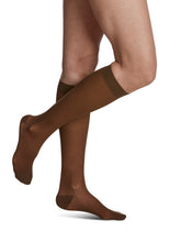 Load image into Gallery viewer, Women's Style Sheer Calf 30-40mmHg
