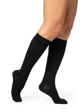 Load image into Gallery viewer, Women's DYNAVEN Calf 15-20mmHg
