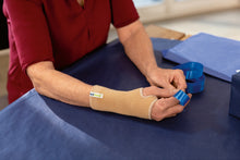 Load image into Gallery viewer, Actimove Arthritis Care Wrist Support