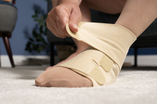 Load image into Gallery viewer, Jobst Farrowwrap Basic Compression Wraps 30-40 Mmhg Footpiece
