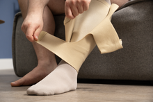 Load image into Gallery viewer, Jobst Farrowwrap 4000 Compression Wraps 30-40 Mmhg Legpiece