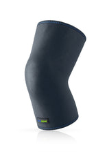 Load image into Gallery viewer, Actimove Sports Edition Knee Support Closed Patella