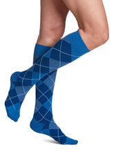 Load image into Gallery viewer, Women's Microfiber Shades Calf 15-20mmHg
