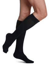 Load image into Gallery viewer, Women's Casual Cotton Calf 15-20mmHg
