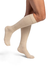 Load image into Gallery viewer, Women's Style Linen Calf 20-30mmHg
