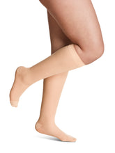 Load image into Gallery viewer, Women's Style Sheer Calf 20-30mmHg
