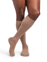 Load image into Gallery viewer, Men's DYNAVEN Calf 20-30mmHg

