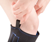Load image into Gallery viewer, Actimove Sports Edition Knee Brace Adjustable Horseshoe Simple Hinges Condyle Pads
