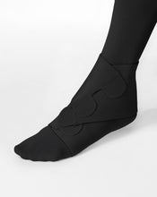 Load image into Gallery viewer, Jobst Farrowwrap Lite Compression Wraps 20-30 Mmhg Footpiece
