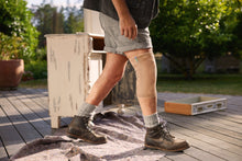Load image into Gallery viewer, Actimove Sports Edition Knee Support Closed Patella
